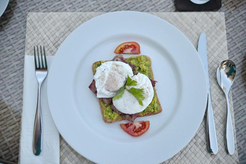 Malimbu Cliff Villa - Restoran