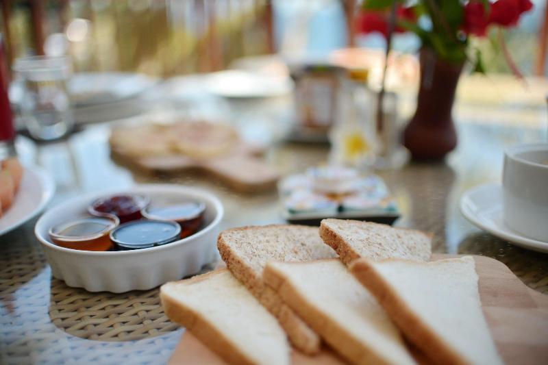 Malimbu Cliff Villa - Restoran