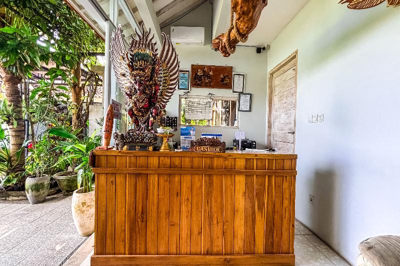 Villa Alisha Canggu by ZUZU - Lobi