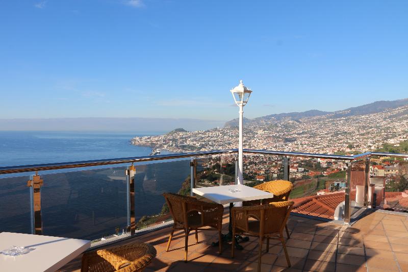 Ocean Gardens - Bar
