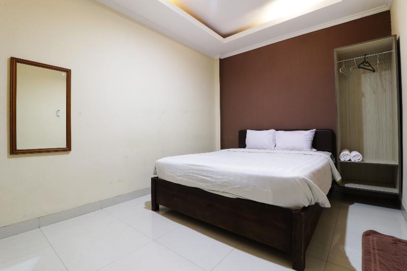 Hotel Istana Bungur by ZUZU - Oda