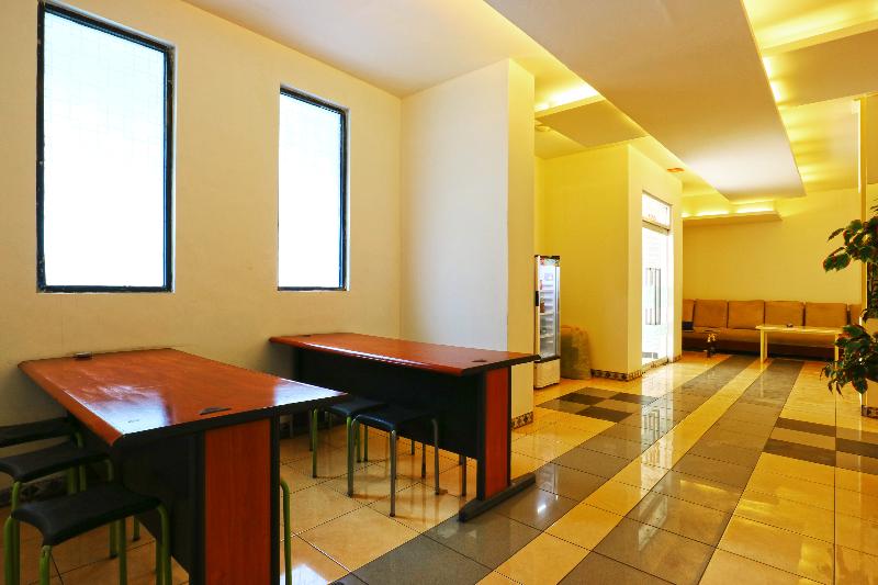 New Priok Indah Syariah Hotel by ZUZU - Lobi