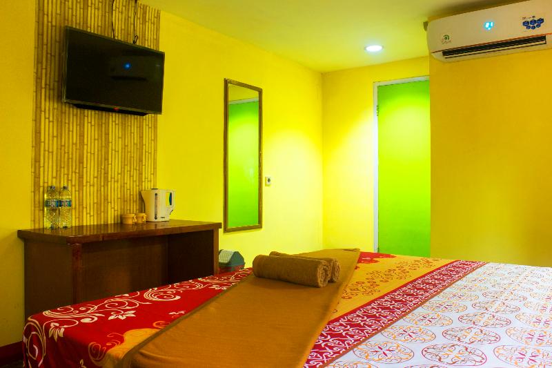 New Priok Indah Syariah Hotel by ZUZU - Oda
