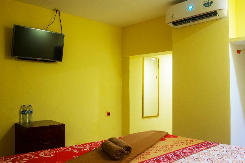 New Priok Indah Syariah Hotel by ZUZU - Oda