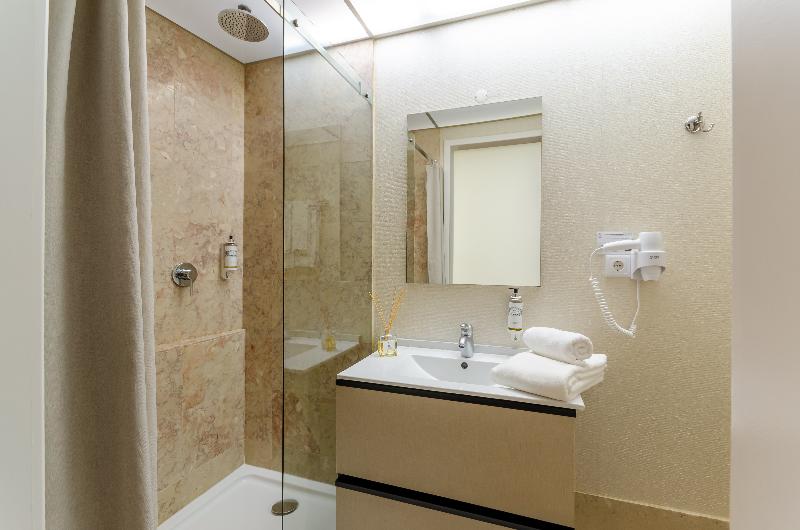 LX51 Lisbon Center - Studios & Suites by APT IIN - Oda