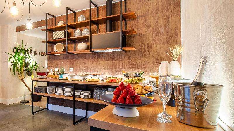 LX51 Lisbon Center - Studios & Suites by APT IIN - Restoran