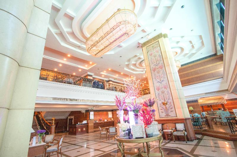 Golden Tulip Sovereign Hotel Bangkok - Lobi