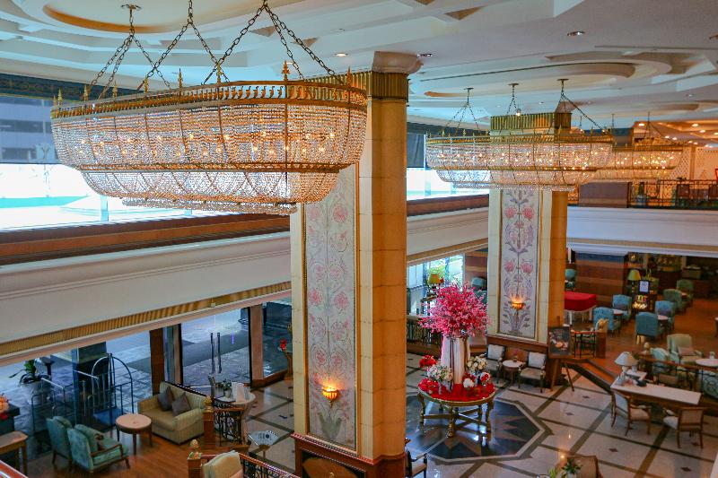 Golden Tulip Sovereign Hotel Bangkok - Lobi