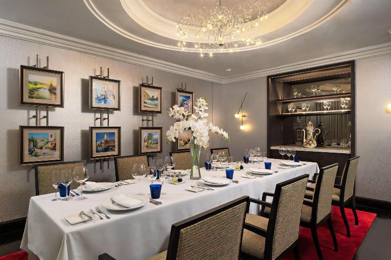 Royal Orchid Sheraton - Towers Bangkok - Restoran