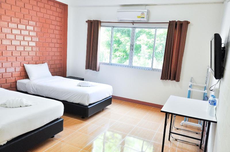 Budsarakam Place Hotel - Oda