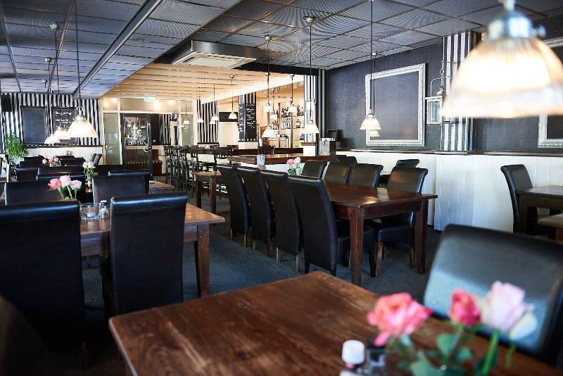 Hotel De Jonge Heertjes - Restoran