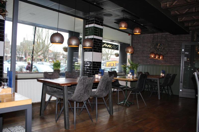 Hotel De Jonge Heertjes - Restoran
