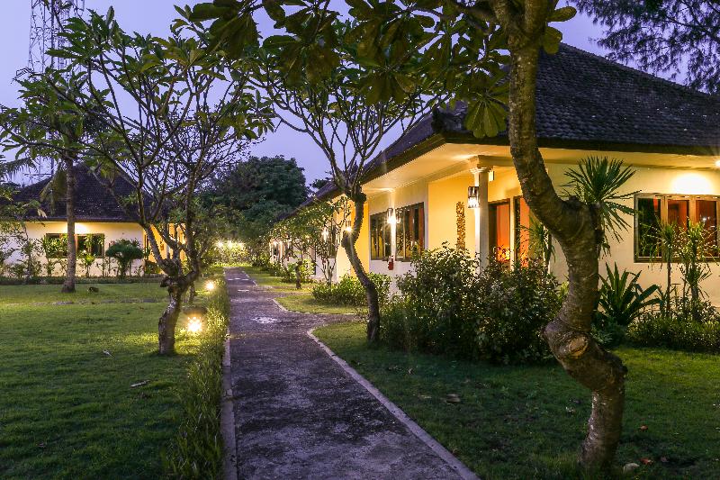 Hotel Vila Ombak - Oda