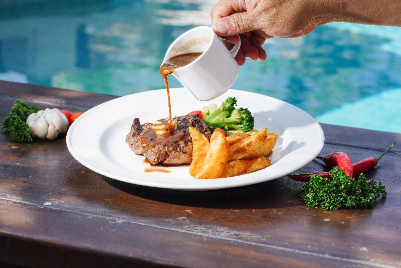 Grand Balisani Suites Hotel - Bar