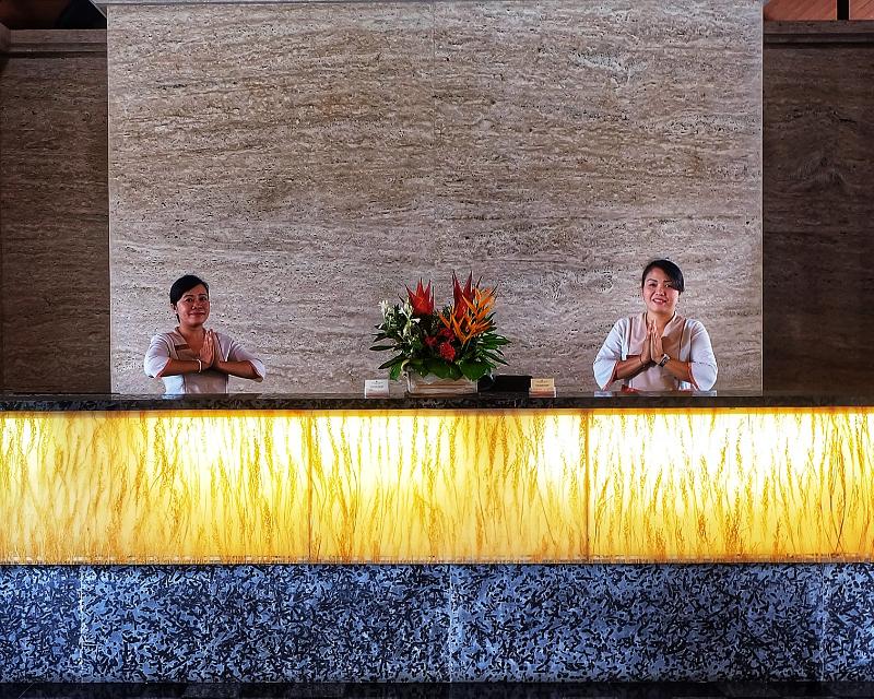 Grand Balisani Suites Hotel - Lobi