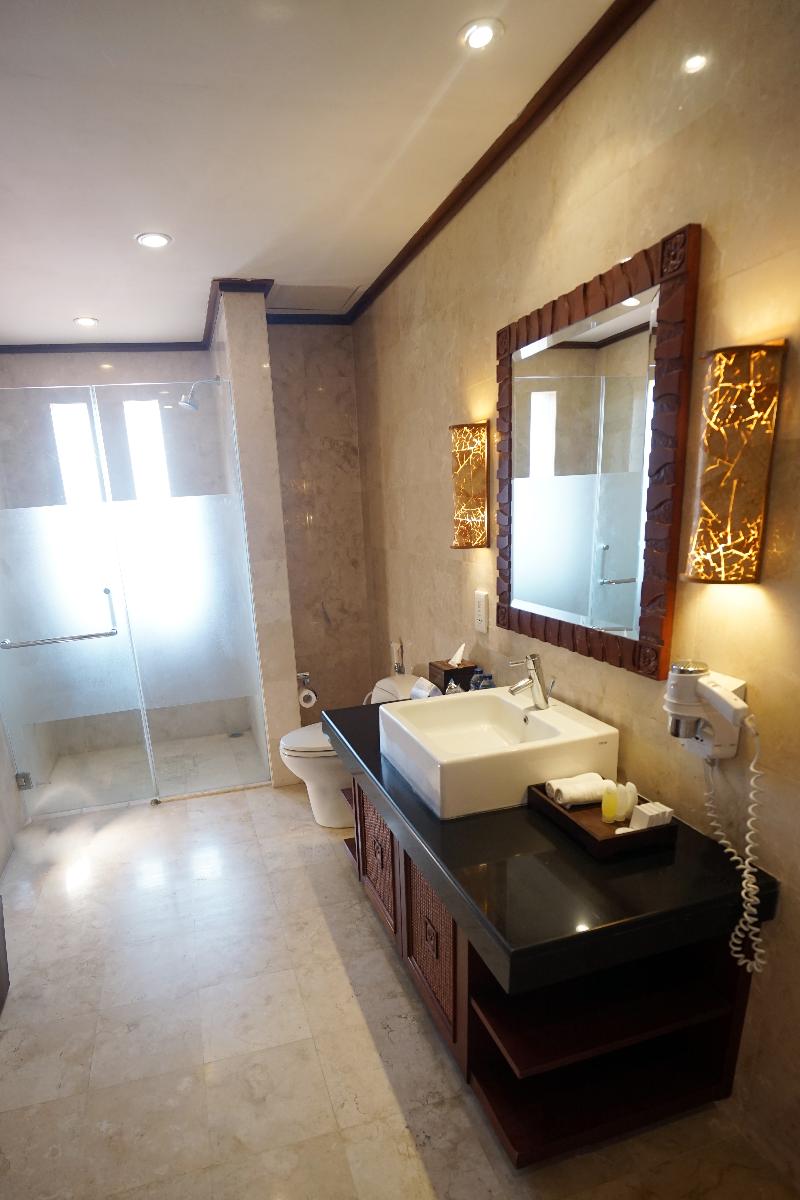 Grand Balisani Suites Hotel - Oda