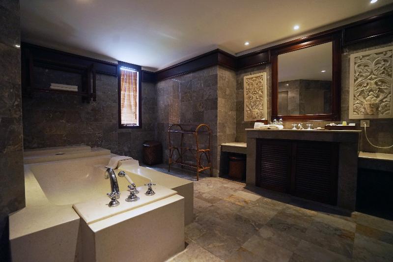 Grand Balisani Suites Hotel - Oda