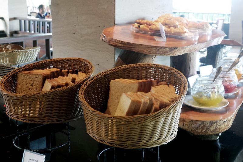 Grand Balisani Suites Hotel - Restoran