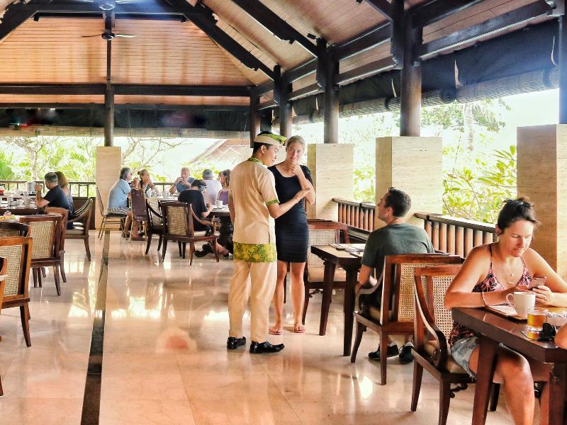 Grand Balisani Suites Hotel - Restoran
