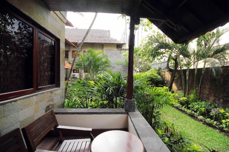 Grand Balisani Suites Hotel - Teras