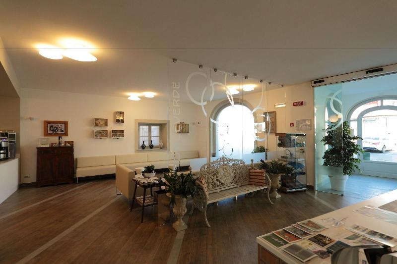 Hotel Monteverde - Lobi