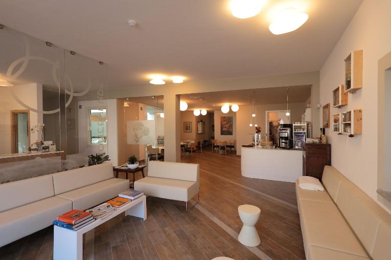 Hotel Monteverde - Lobi
