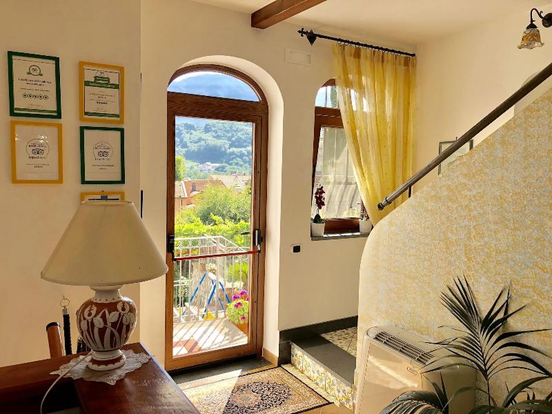 La Casa Di Farfalle E Gabbiani - Lobi