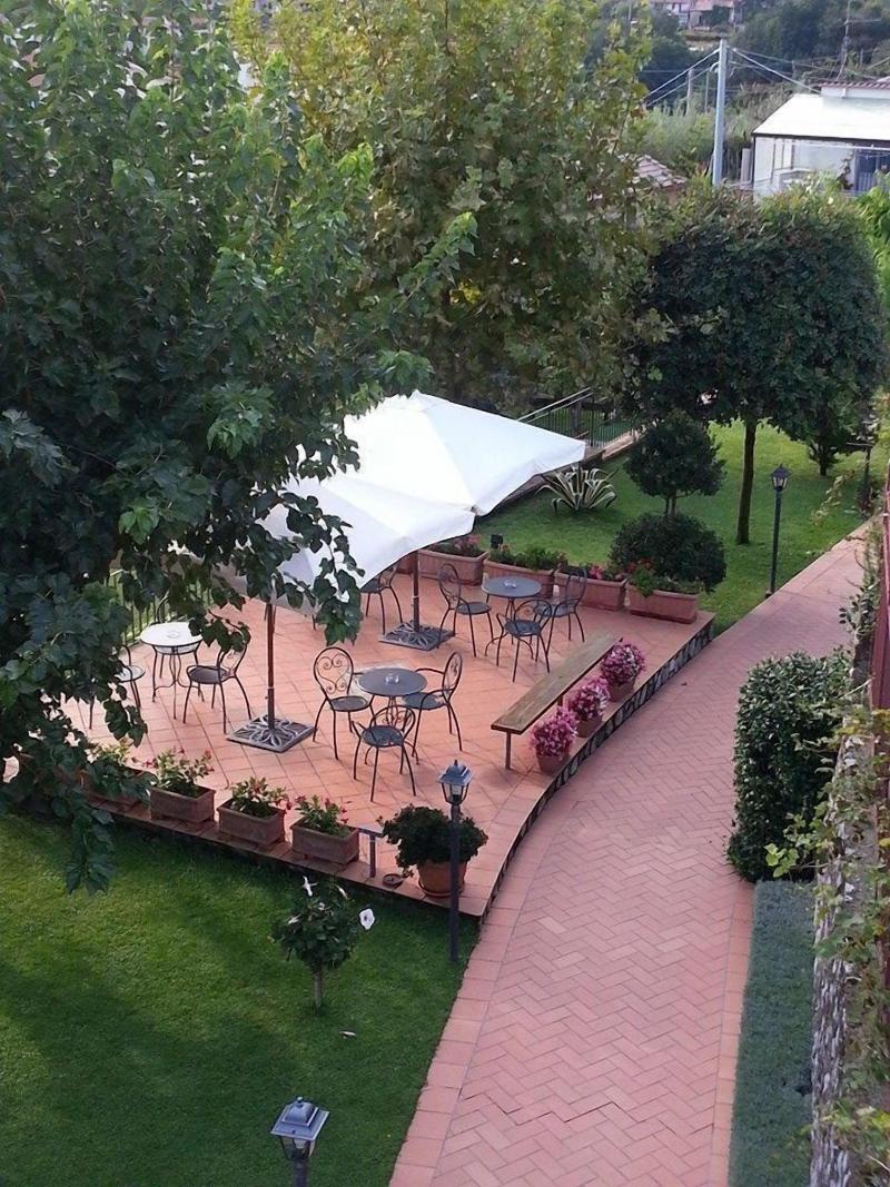 La Casa Di Farfalle E Gabbiani - Genel