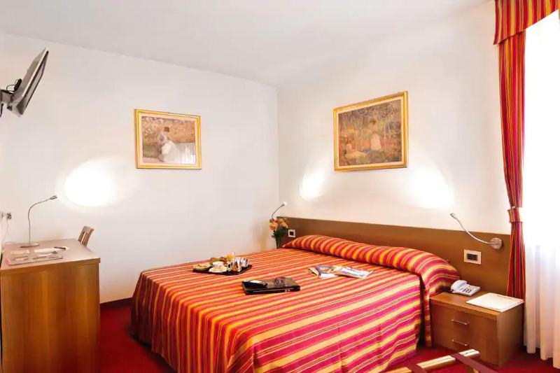 Hotel Sassella - Oda