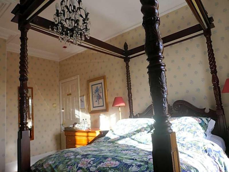 Kerrington House - Oda