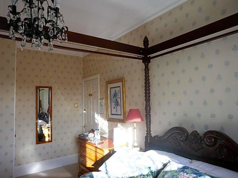 Kerrington House - Oda