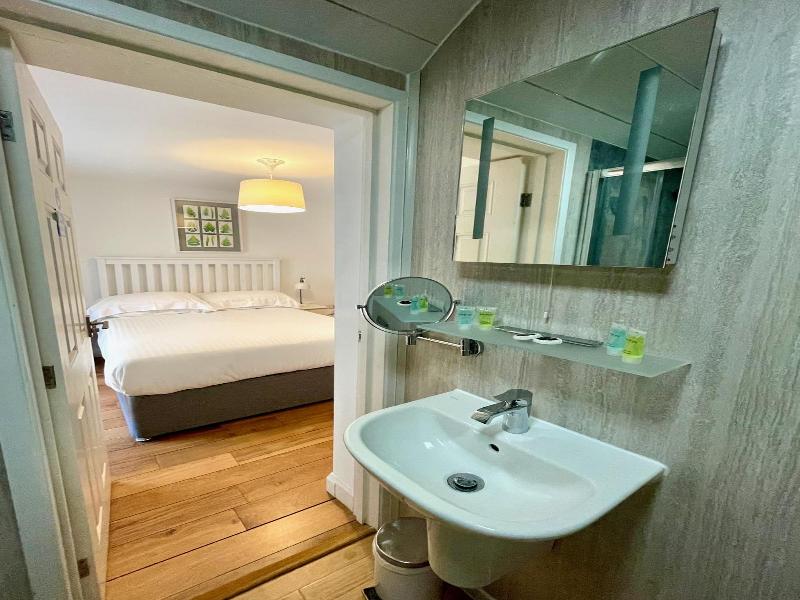 The Queens Head Hotel - Genel