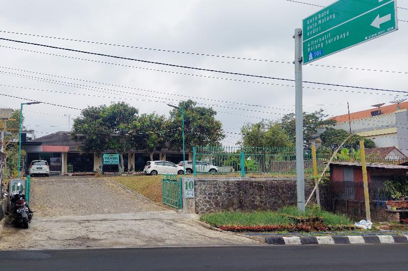 Vanda Villa Batu by ZUZU - Genel