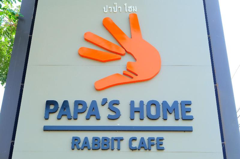 Papa's Home by ZUZU - Genel