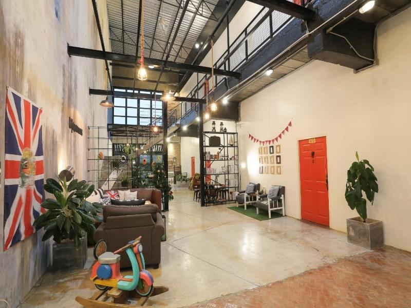 Manonnee Hotel - Lobi