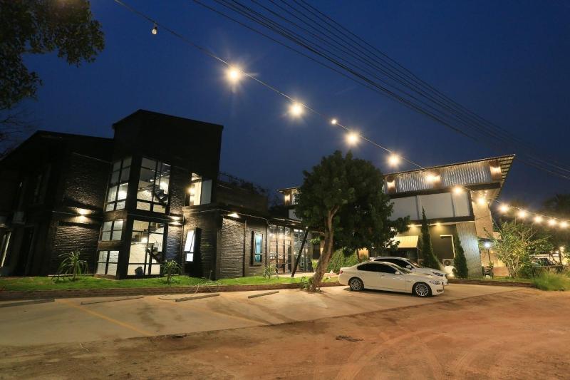 Manonnee Hotel - Genel