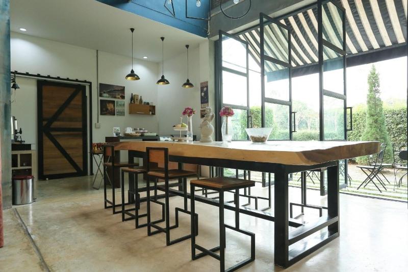 Manonnee Hotel - Restoran