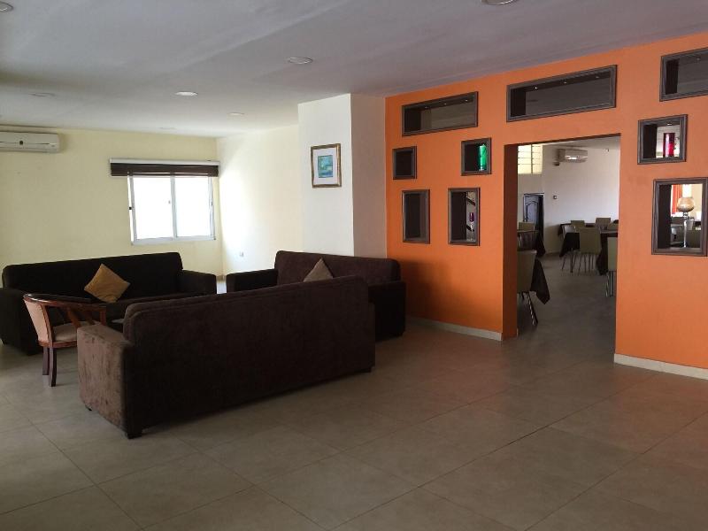 Zaina Plaza Hotel - Lobi