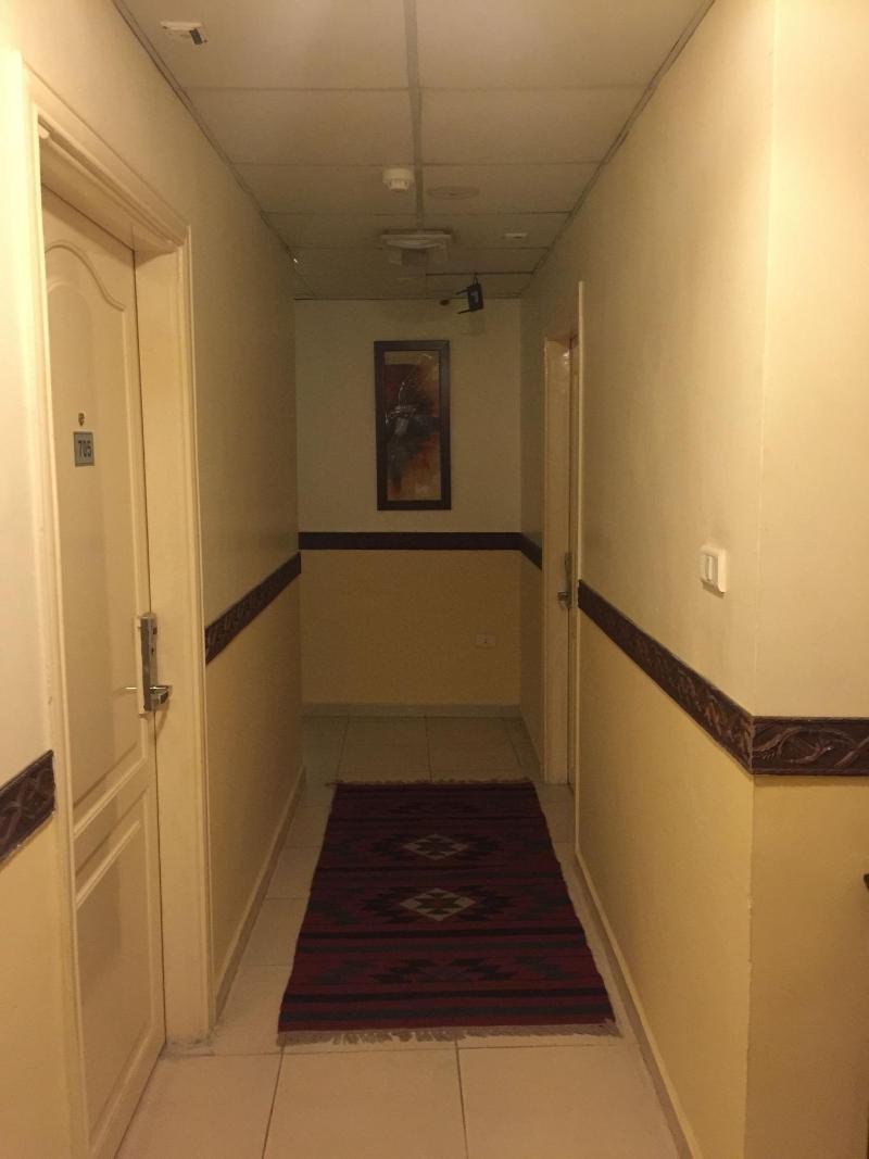 Zaina Plaza Hotel - Lobi