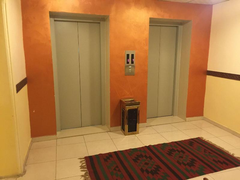 Zaina Plaza Hotel - Lobi