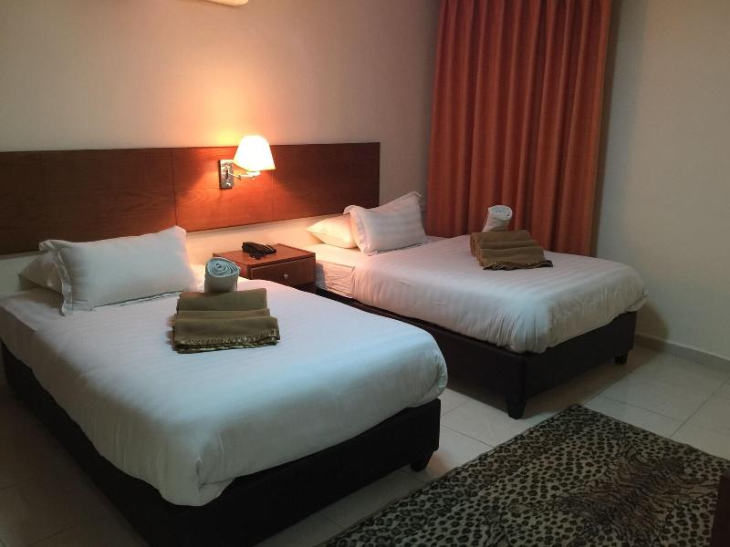 Zaina Plaza Hotel - Oda