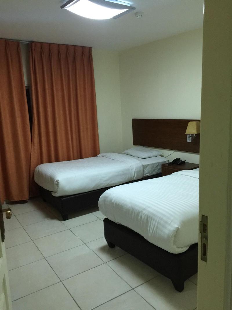 Zaina Plaza Hotel - Oda