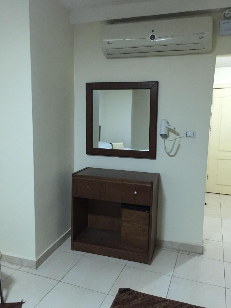 Zaina Plaza Hotel - Oda