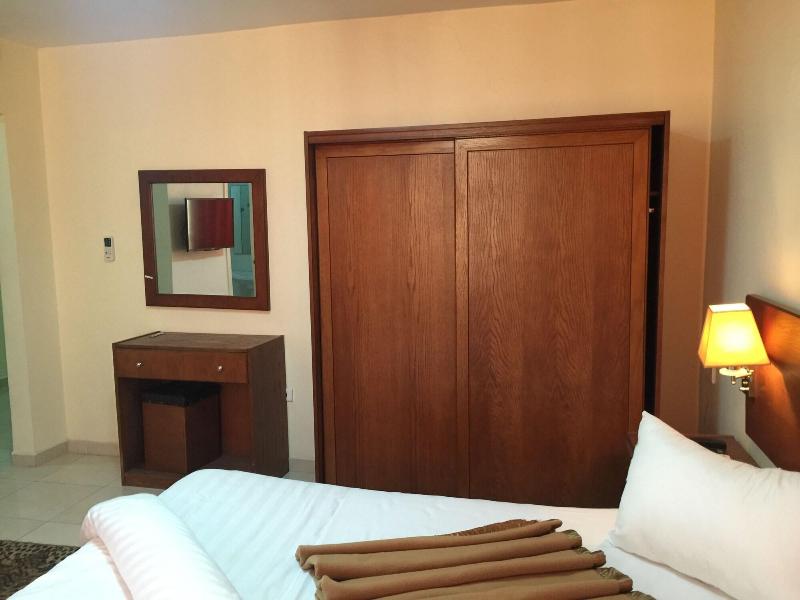 Zaina Plaza Hotel - Oda