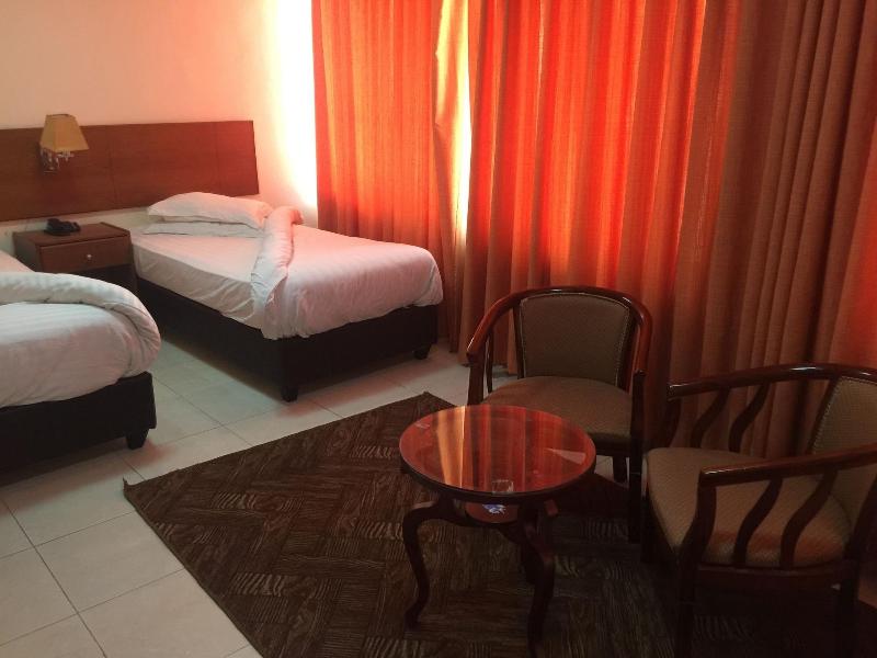 Zaina Plaza Hotel - Oda