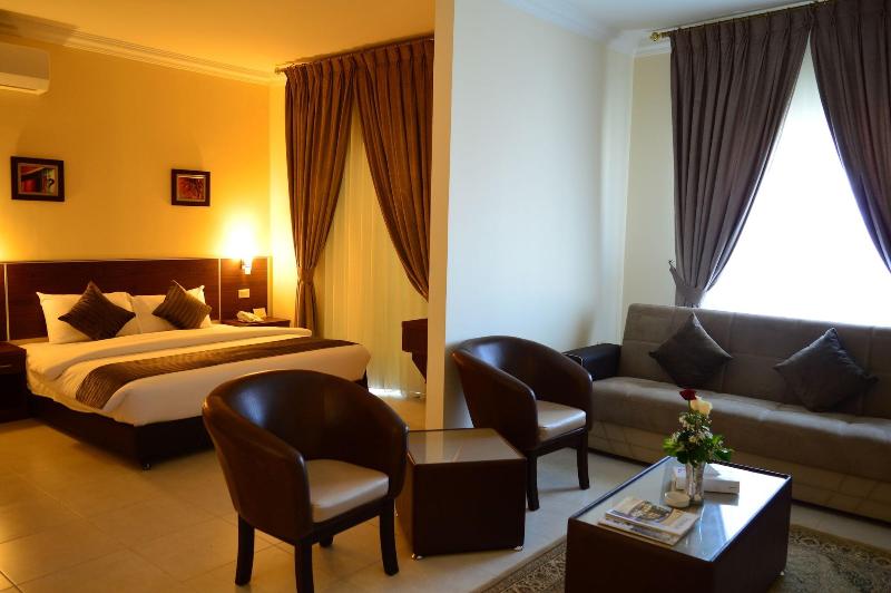 Ream Hotel - Oda