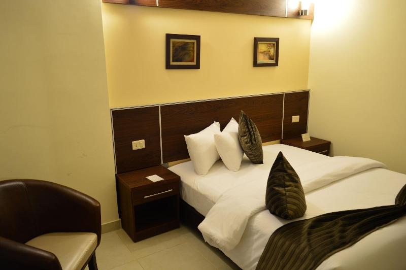 Ream Hotel - Oda