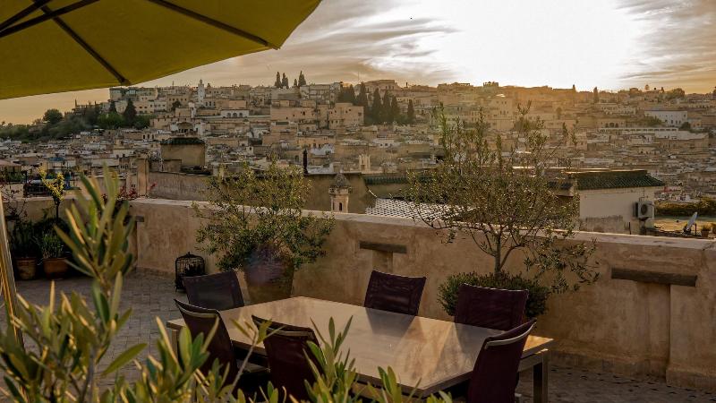 Karawan Riad - Genel