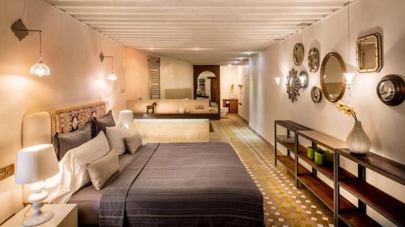 Karawan Riad - Oda