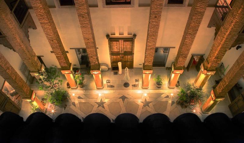 Karawan Riad - Oda